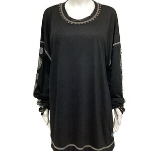 Double D Ranch Long Sleeve Studded Top Size: XL